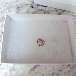 Diamond heart pendant